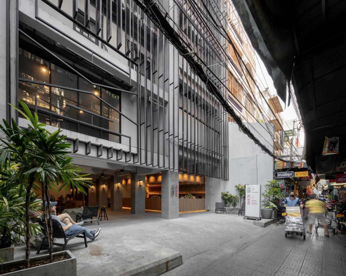 Luk Hostel Bangkok Bagian luar foto