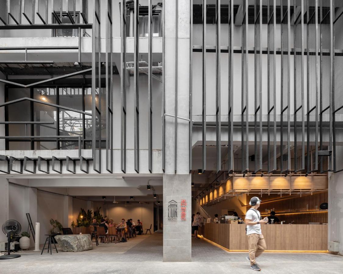 Luk Hostel Bangkok Bagian luar foto